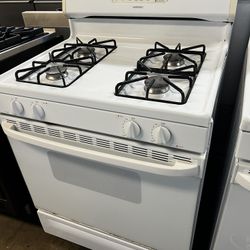 Hot Point 30”Wide Gas Range Stove In White 