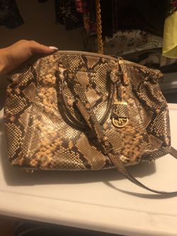 Michael Kors Purse (authentic)