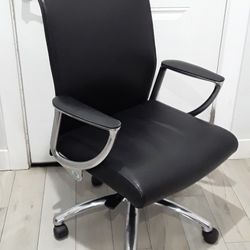 Black Leather Office Chair 