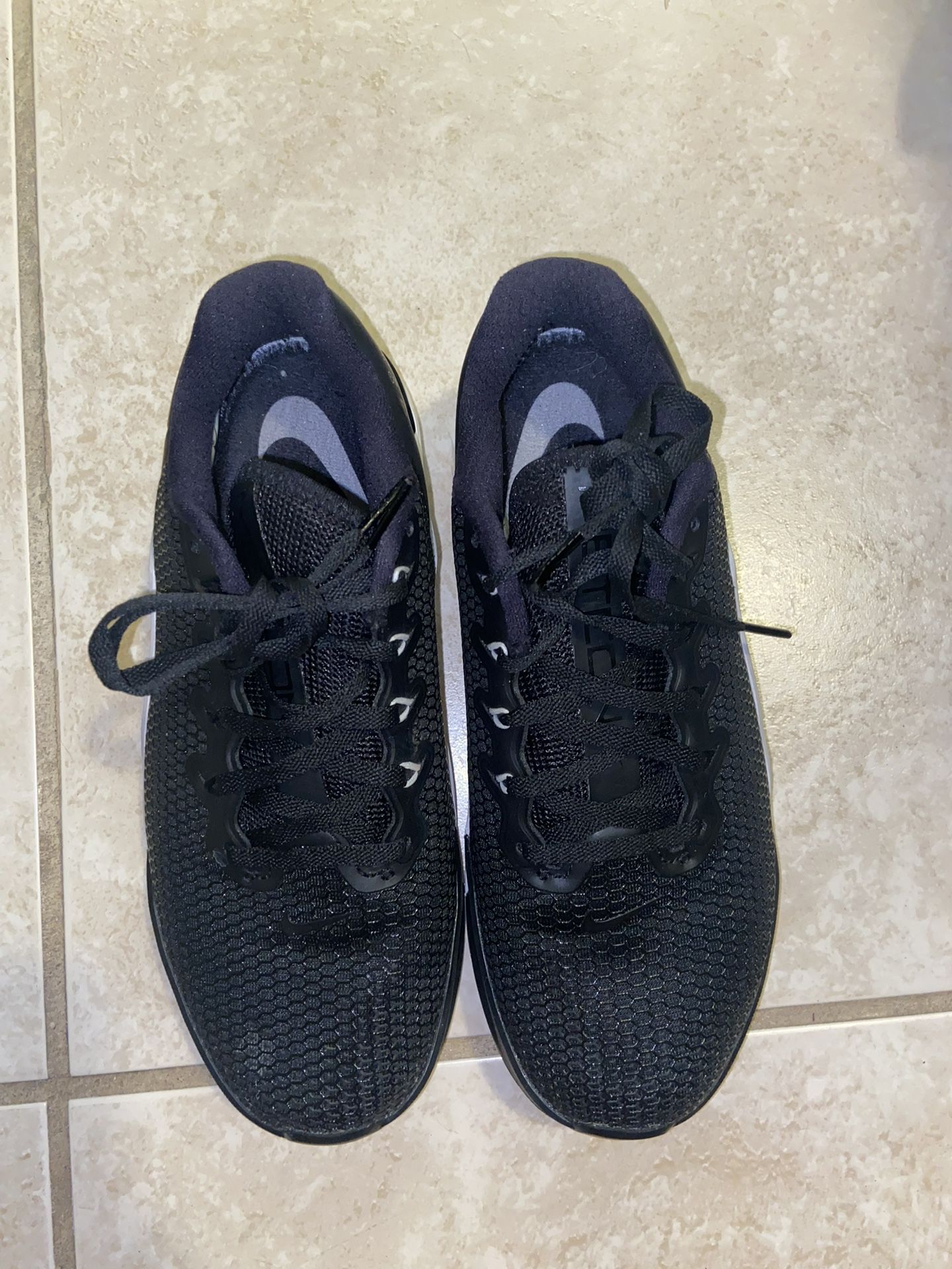 Women’s Nike Metcon Shoes Size 7.5