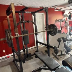 squat rack with weights