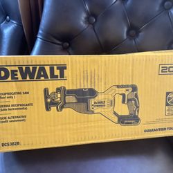 DeWALT reciprocating Saw 