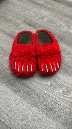 Red bear claws