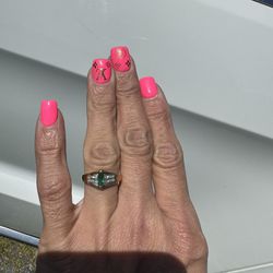 Ring Stunning Green Emerald