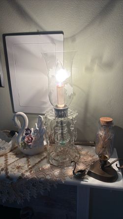 Set of 2 vintage crystal hurricane lamps