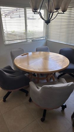 Poker Table