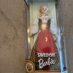 1999 Collectors Edition Swedish Barbie