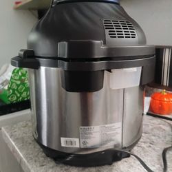 Instant Pot Duo Crisp Air Fryer Multi-use
