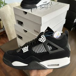 Air Jordan 4 White Thunder Size 13 Brand New