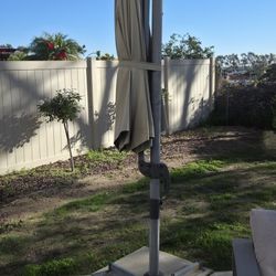 Moving Sale - Outdoor Patio Umbrella - $50 Or Best Offer 