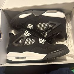 Retro Black Jordan 4s
