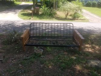 Futon frame