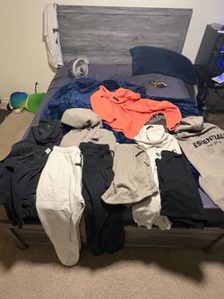 essential hoodie sweats and shorts lmk!!