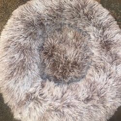 Fluffy Round Dog Bed 