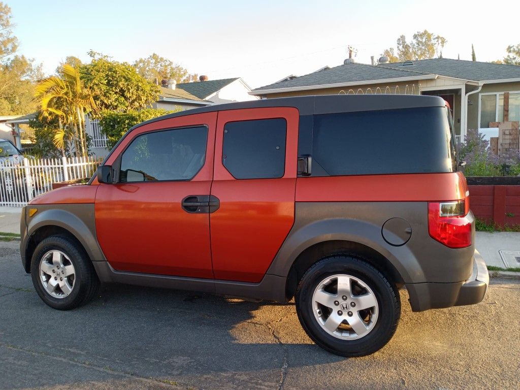 2005 HONDA ELEMENTS 