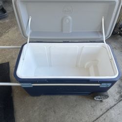 Igloo Cooler