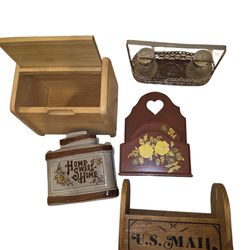 (5) Storage Organizer For Kitchen Items Napkins Mail Salt Pepper Coasters Card1. Salt and pepper shaker with
carrier. Glass salt and pepper shakers wi