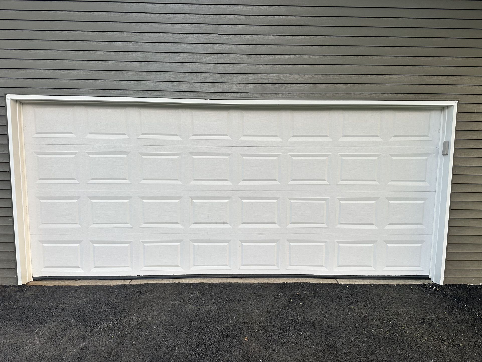 16 X7’ Garage Door