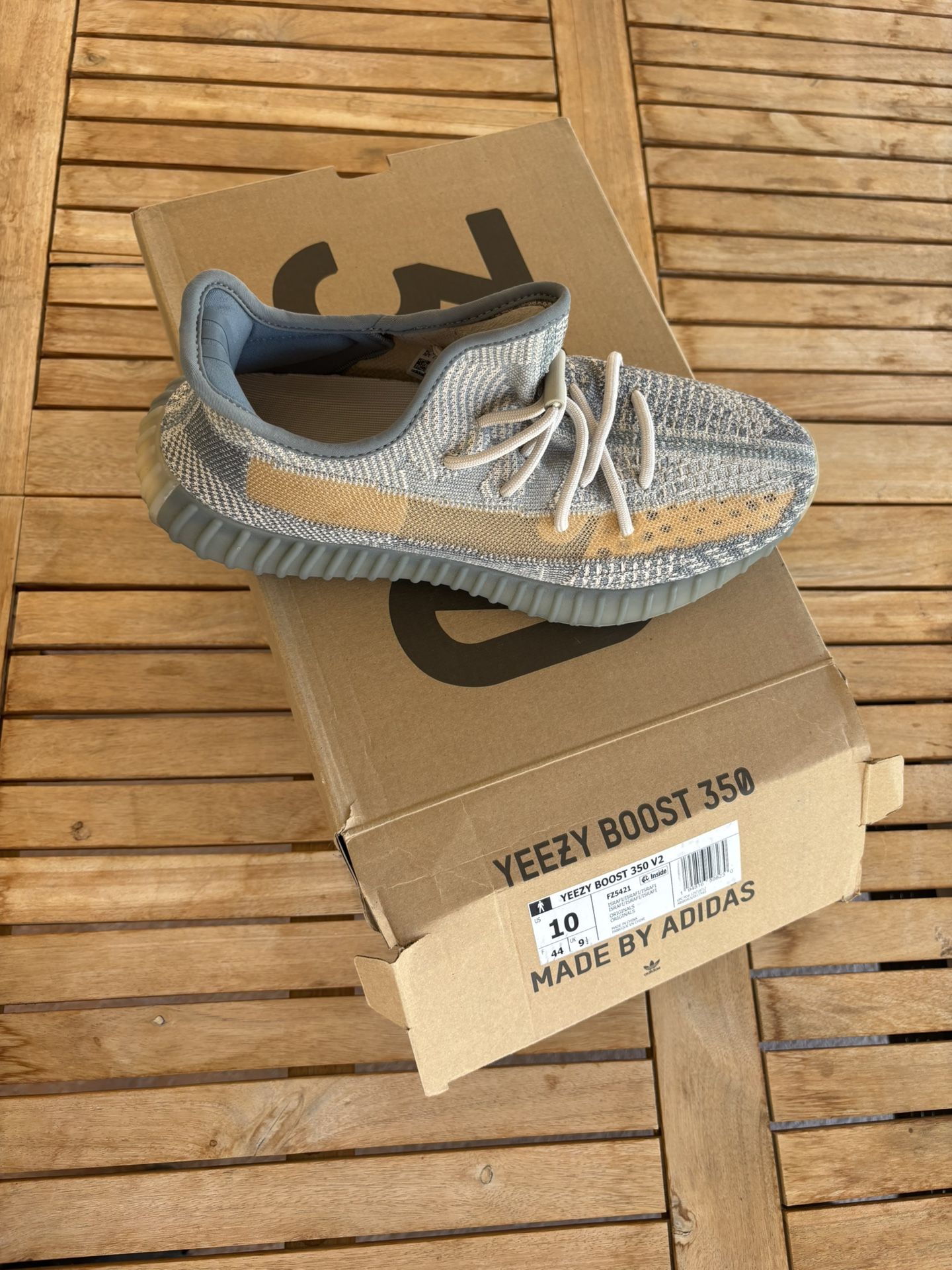 Yeezy Boost 350 V2