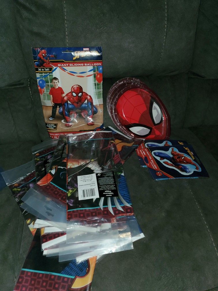 Spiderman Party Table Cover 13, Giant Gliding Balloons 1, Two 35inch Foil Balloon Five 8 Pcs Plates