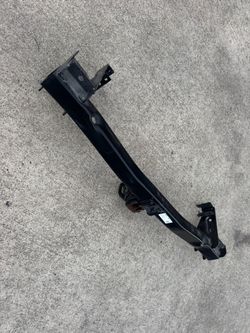 2022 2023 2024 Rivian R1T Rear Lower Tow Towing Trailer Hitch