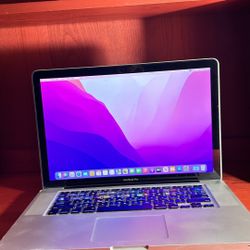 Apple Macbook Pro 15” I7 Processor 8GB RAM 256GB SSD macOS Monterey $200