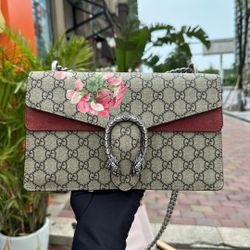 Gucci GG Supreme Flower Bloom Dionysus Chain Shoulder Bag Medium 