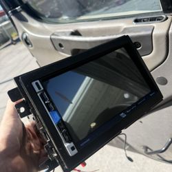 Dual Double Din /applecar Play 