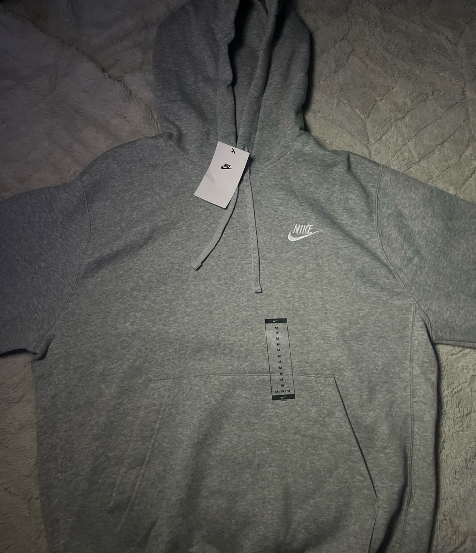 Nike Sweatshirt Grey Hoodie NWT Size Medium Men’s Clothes Unisex Pullover Sweatshirt