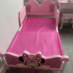 Toddler Bed Minnie Mouse