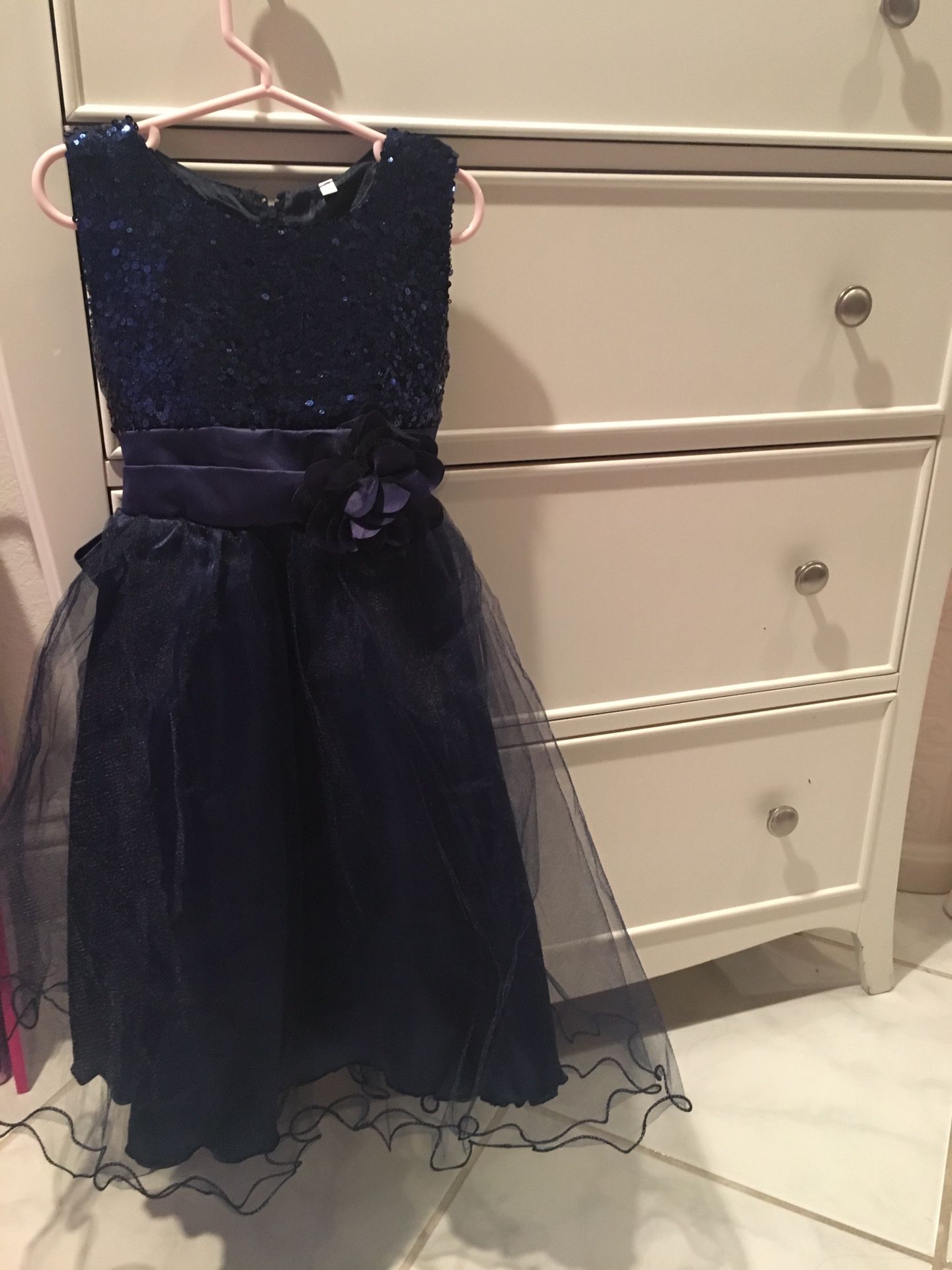 Navy blue dress size 6/7 girls