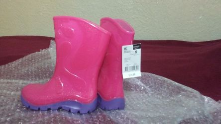 Rain boots girl 6 size st. Pete