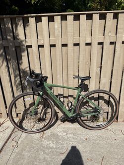 Gravel Bike