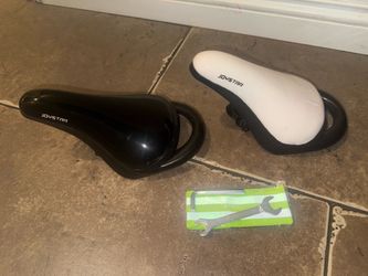NEW JOYSTAR Bicycle Seat/Saddle - Black or White - Never Used