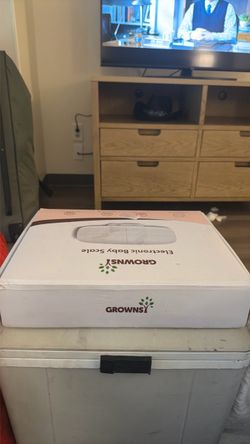 $35 obo (Grownsy Electric Baby Scale)