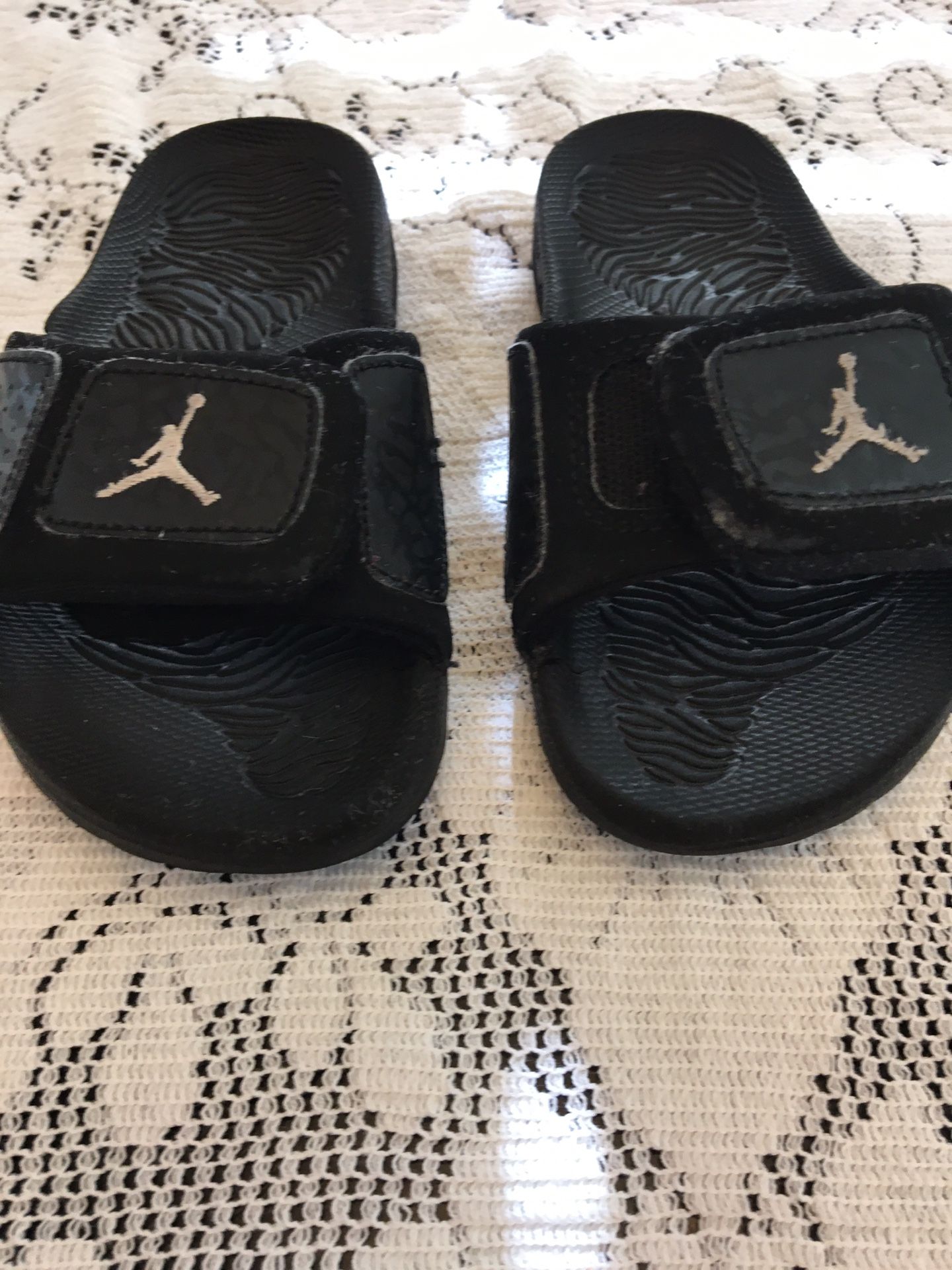 Boys Toddler Jordan’s Sandals Size 12c