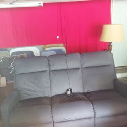 ADJUSTABLE COUCH