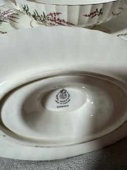 Royal Worcester Dunrobin China Dinnerware Set