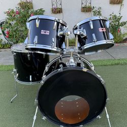 Yamaha 7000 Drum set, Drums 