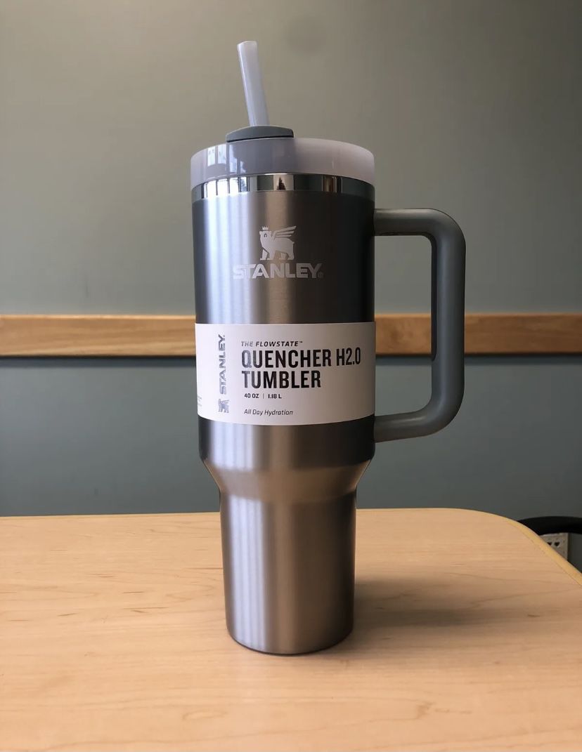 NEW Stanley Adventure Quencher H2.0 Tumbler 40 OZ Stainless Steel Shale for  Sale in Rosemead, CA - OfferUp