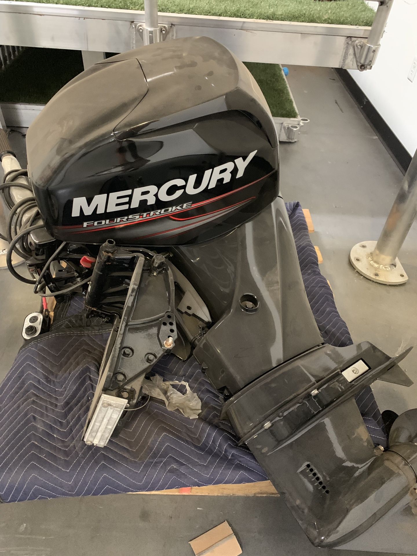 Mercury 40 hp outboard motor brand new 0 hours