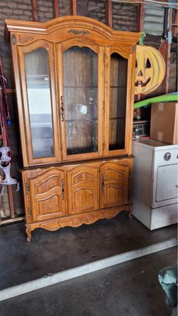 Wood Hutch