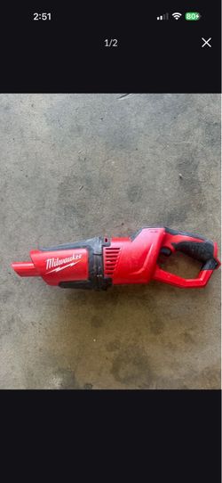 Milwaukee compact vacuum