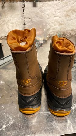 Boys Uggs rain boots size 12