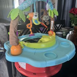 Infant SuperSeat for Sitting, Playtime, and Meals. Barely used in great condition $40