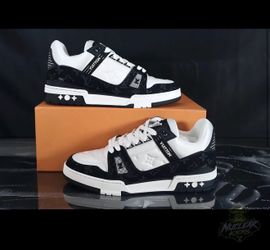 Louis Vuitton Trainer 'Denim Noir' Louis Vuitton /  Sneakers /