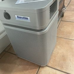 Air Cleaner Austin Like New 