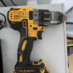 Dewalt DCD971