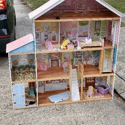 Kid kraft Doll House with Toys For Sale