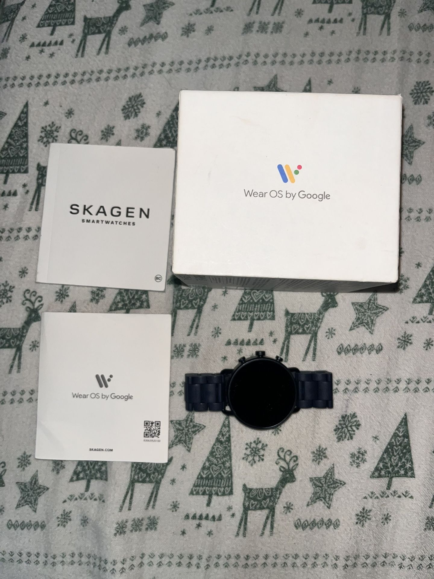 BRAND NEW SKAGEN SMART WATCH